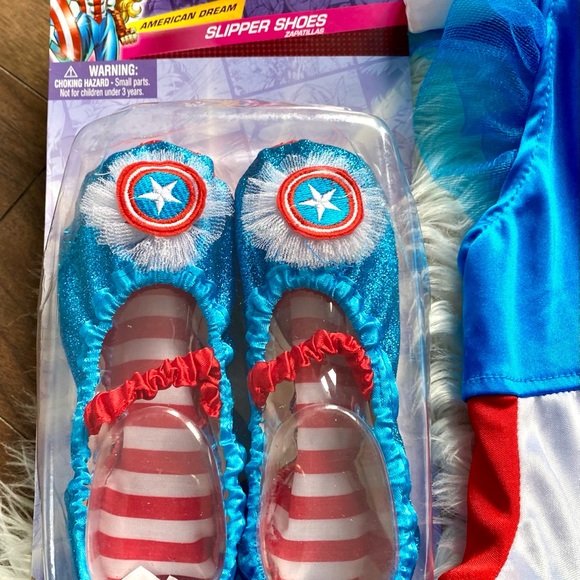 Marvel costume size 3/5 - Picture 3 of 5